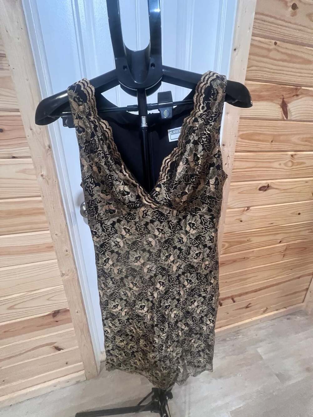 Jessica Howard Vintage Black and Gold Lace Sleeveless Cocktail Dress